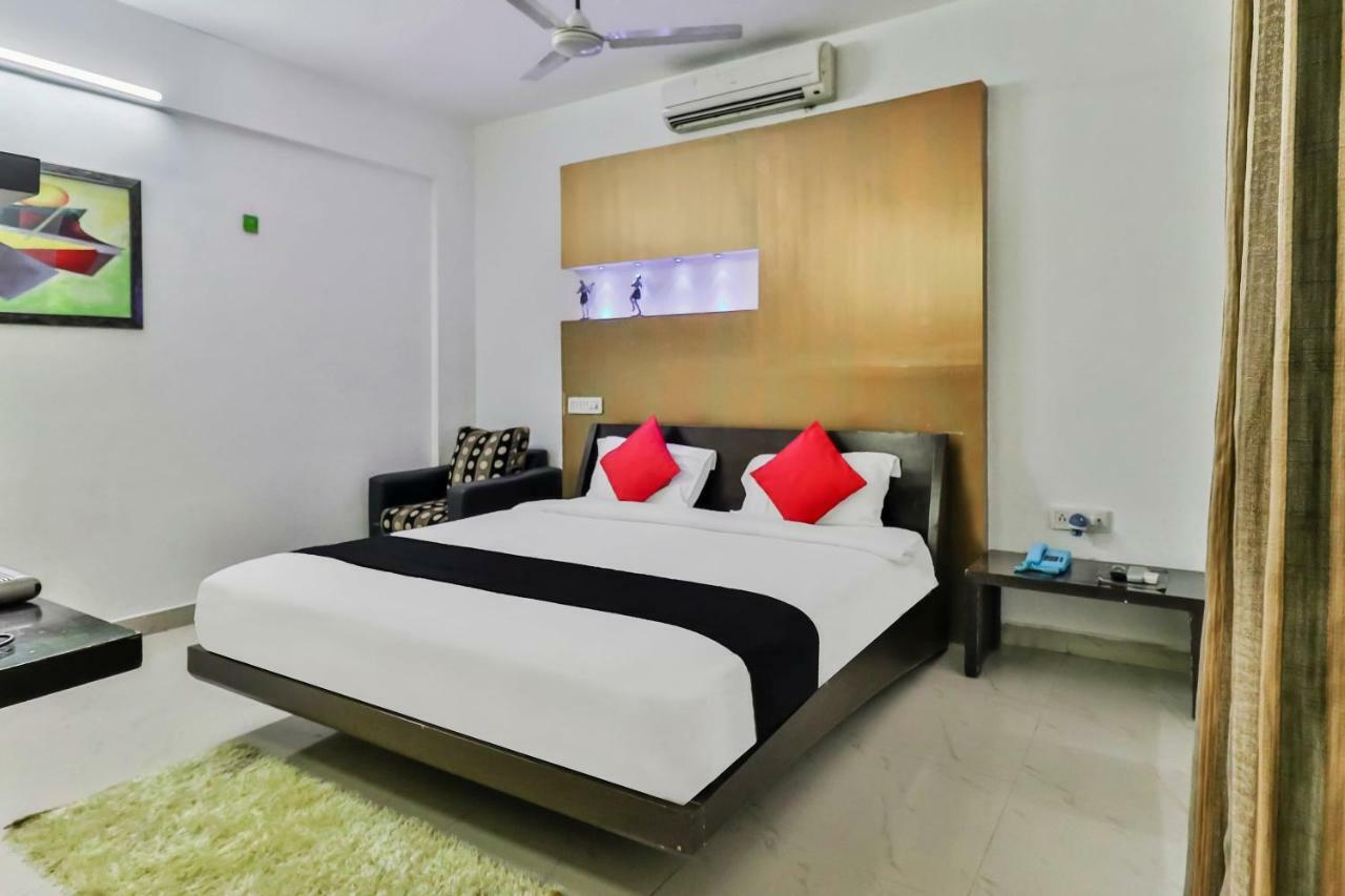 Capital O 16324 Niche Suites Бангалор Екстериор снимка